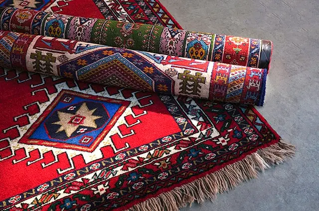 مقاله در مورد مزایا و معایب فرش دستبافت